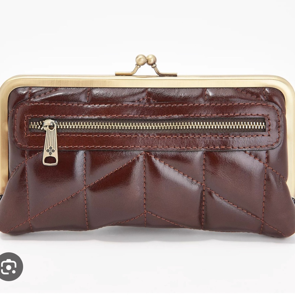 NWT Patricia Nash Everly Quilted leather Wallet in brown